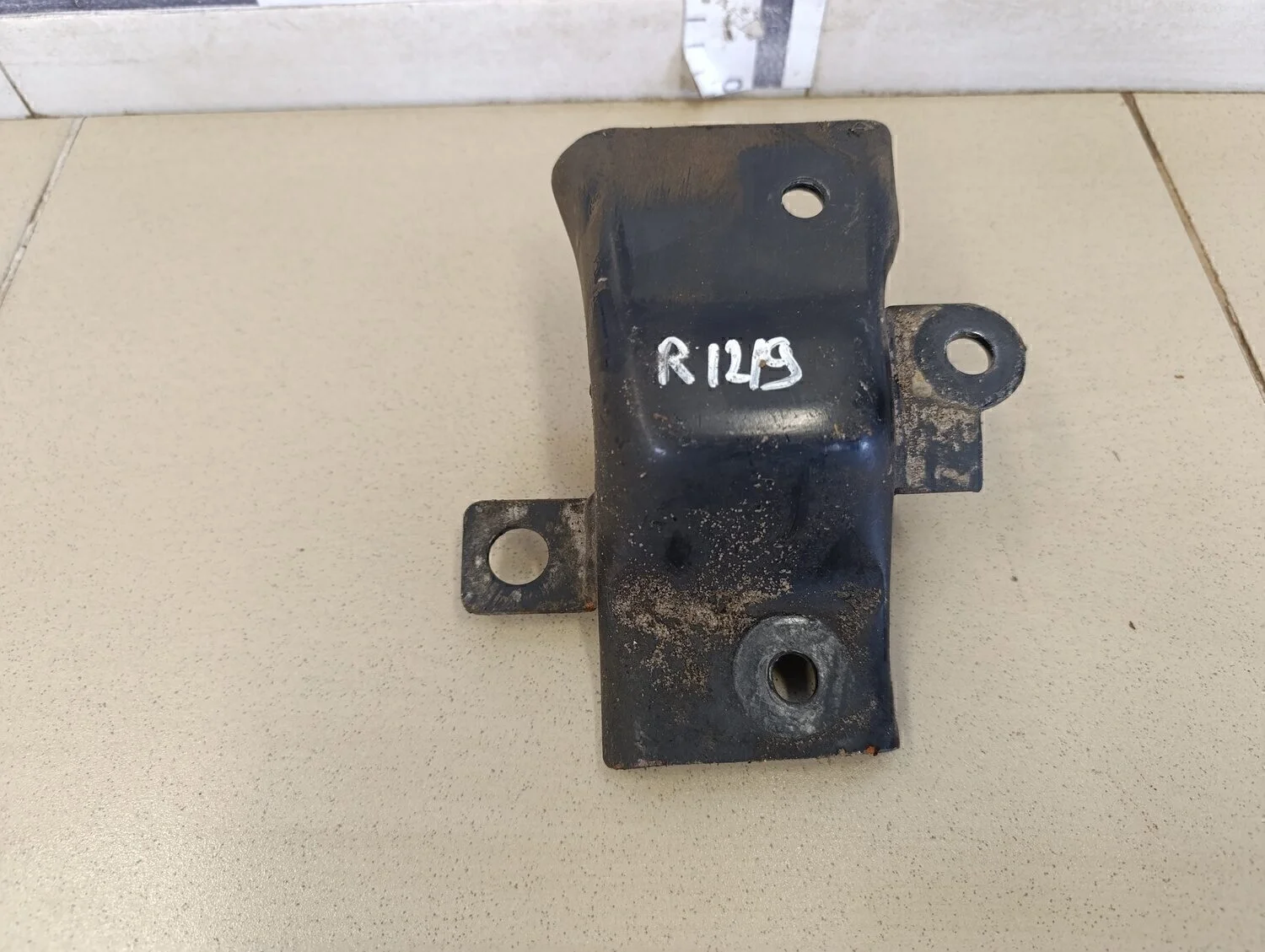 Кронштейн КПП RIO 2011-2017