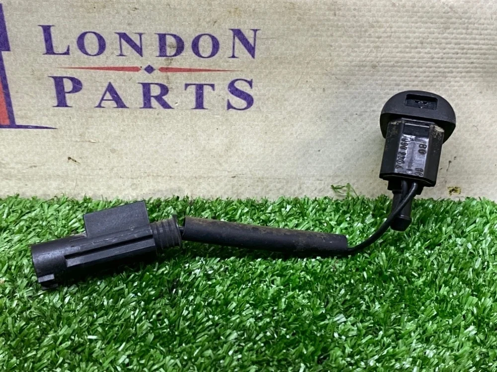 Форсунка омывателя BMW E60