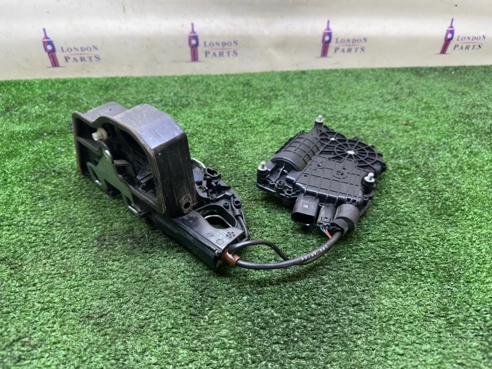 Замок двери BMW F02