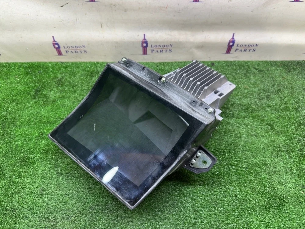 Проекция на лобовое стекло BMW F10