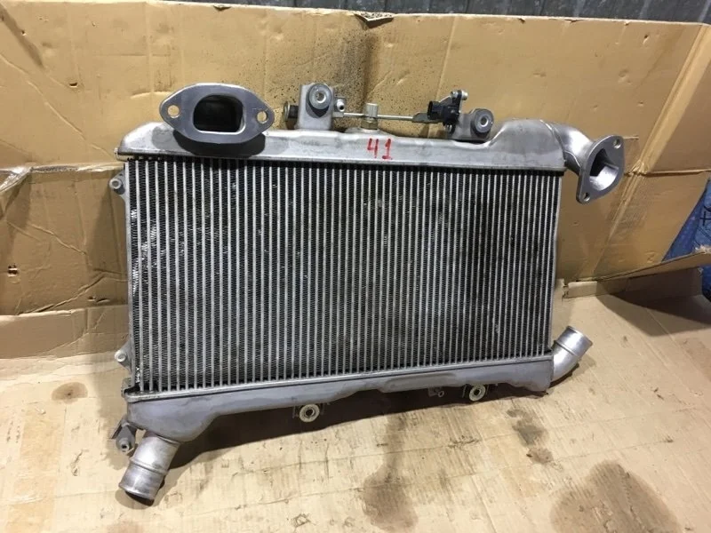 Интеркулер Toyota Land Cruiser 2017 1790051020 URJ202 1VD-FTV 4.5