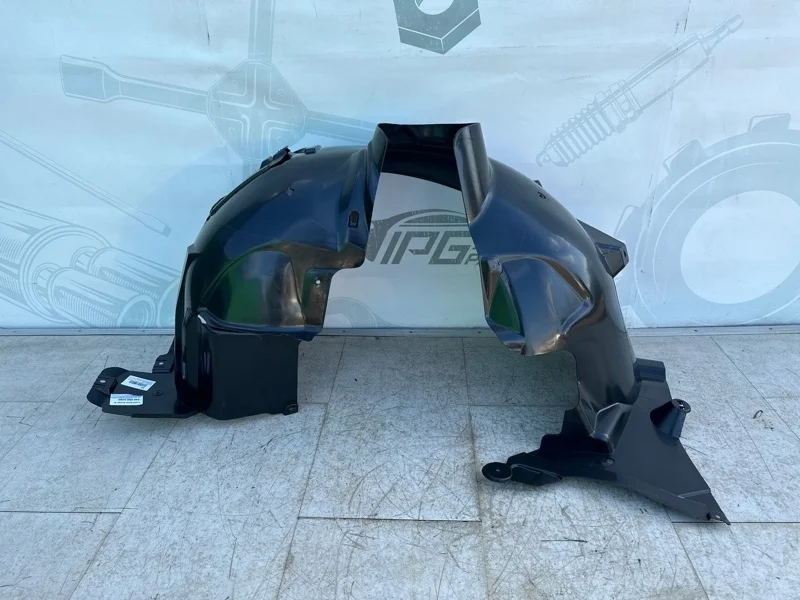 Подкрылок передний правый Mercedes-benz A W176