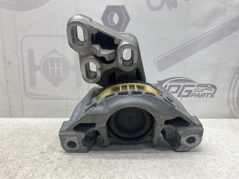 Подушка акпп Mercedes-benz 2014 W246