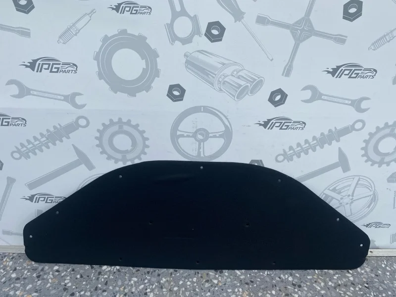 Шумоизоляция капота Mercedes-benz W251