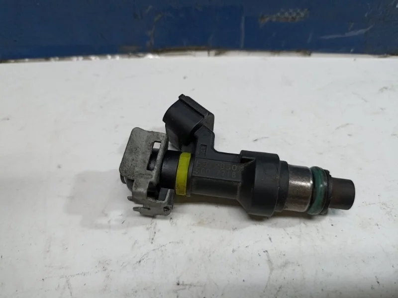 Форсунка топливная Nissan X-Trail 2014 16600EN200 T31 2.0 MR20DE