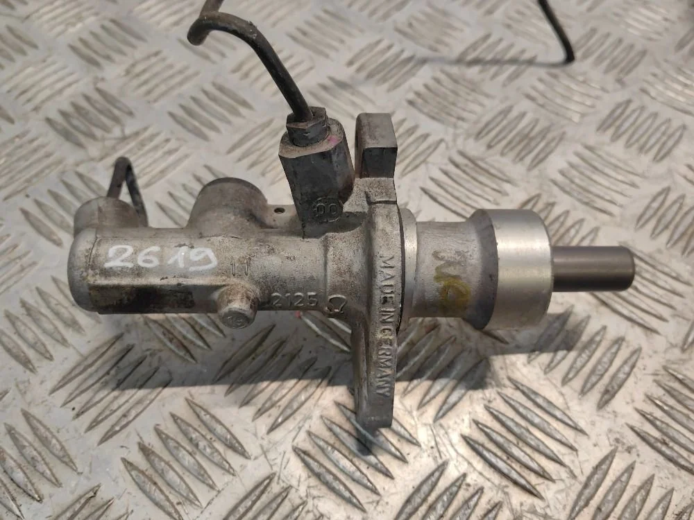 Цилиндр тормозной главный Mercedes E-класс W210