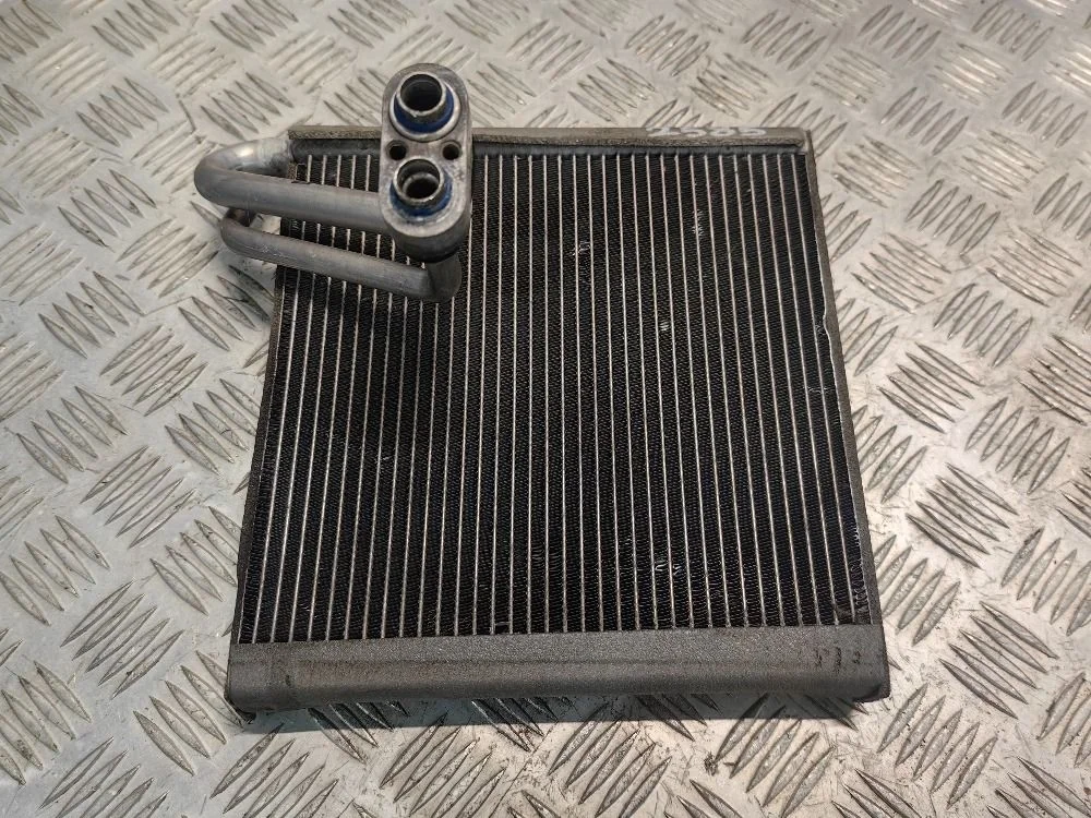 Испаритель кондиционера Hyundai Solaris