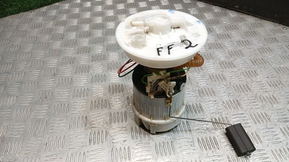 Насос топливный в сборе Ford Focus 2