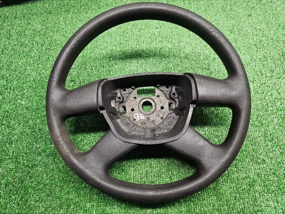 Руль Skoda Fabia 2010-2014