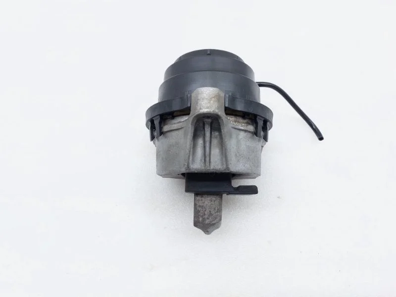 Опора двигателя BMW X6 2021 G06