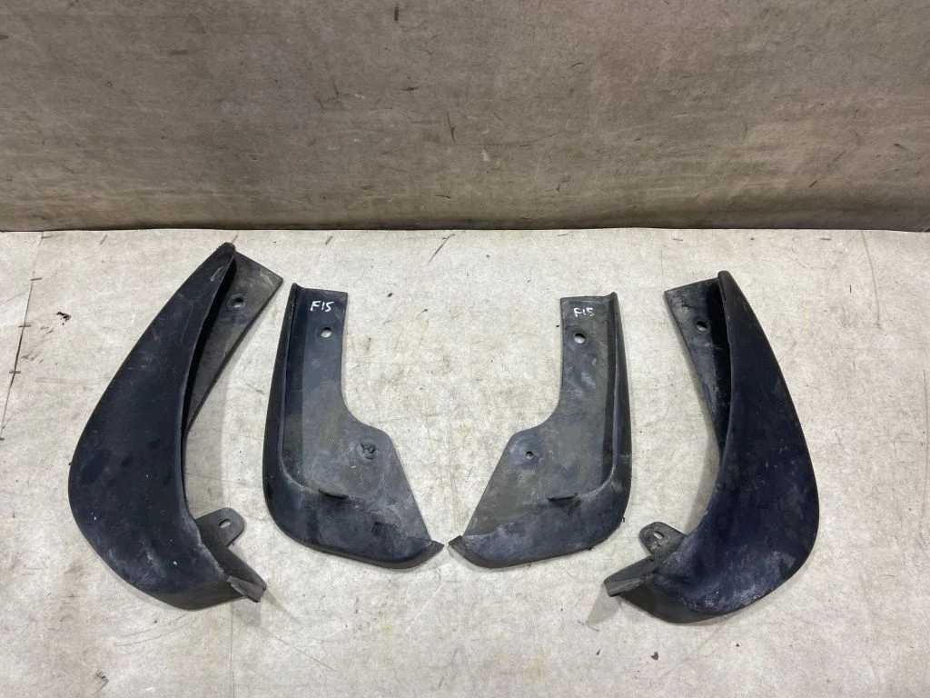 Комплект брызговиков Nissan Qashqai J11