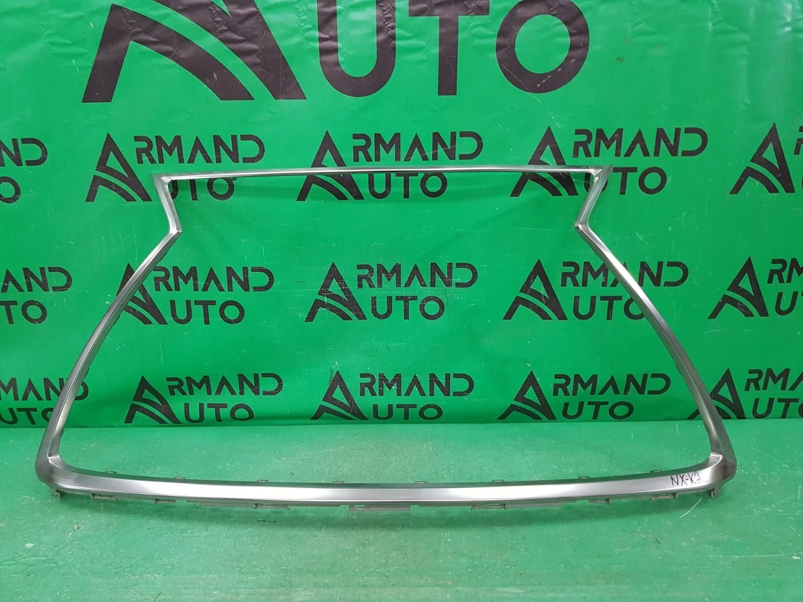 Накладка решетки радиатора LEXUS NX 2017-2021