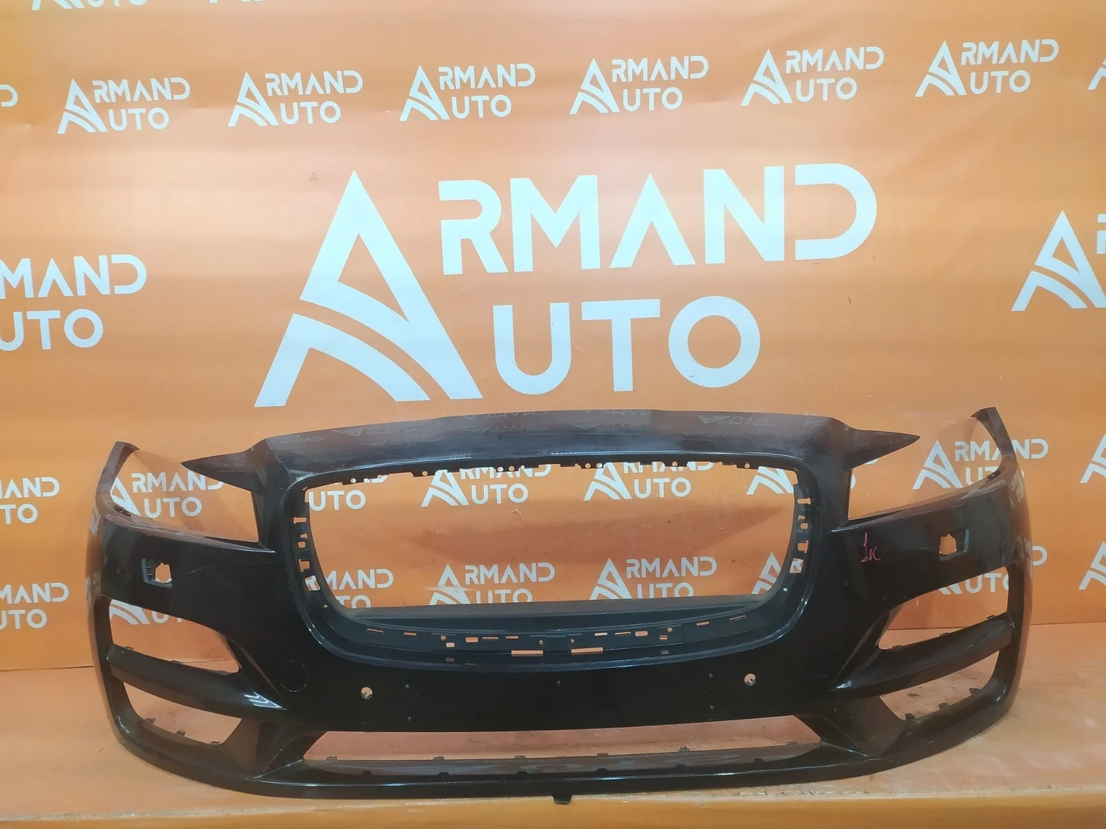 Бампер Jaguar F-PACE 2016-2020