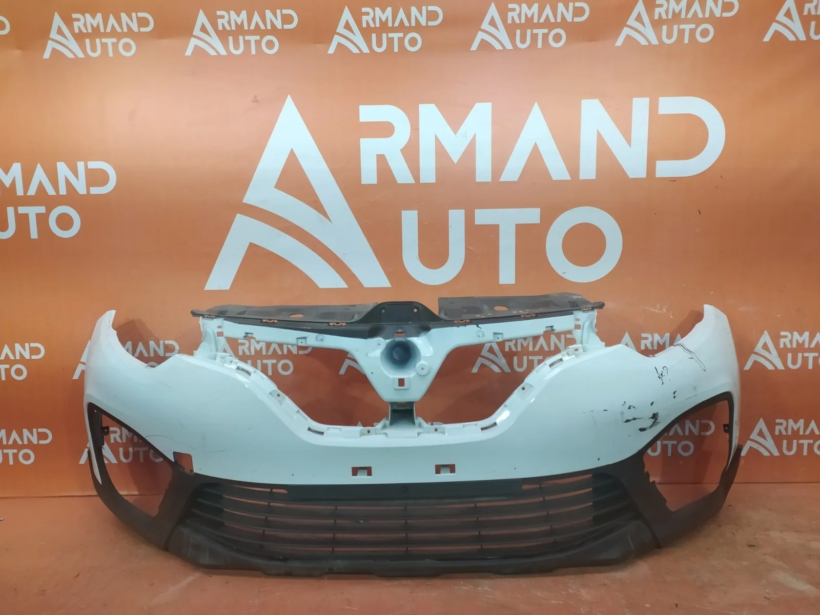 Бампер Renault Kaptur 2016-нв