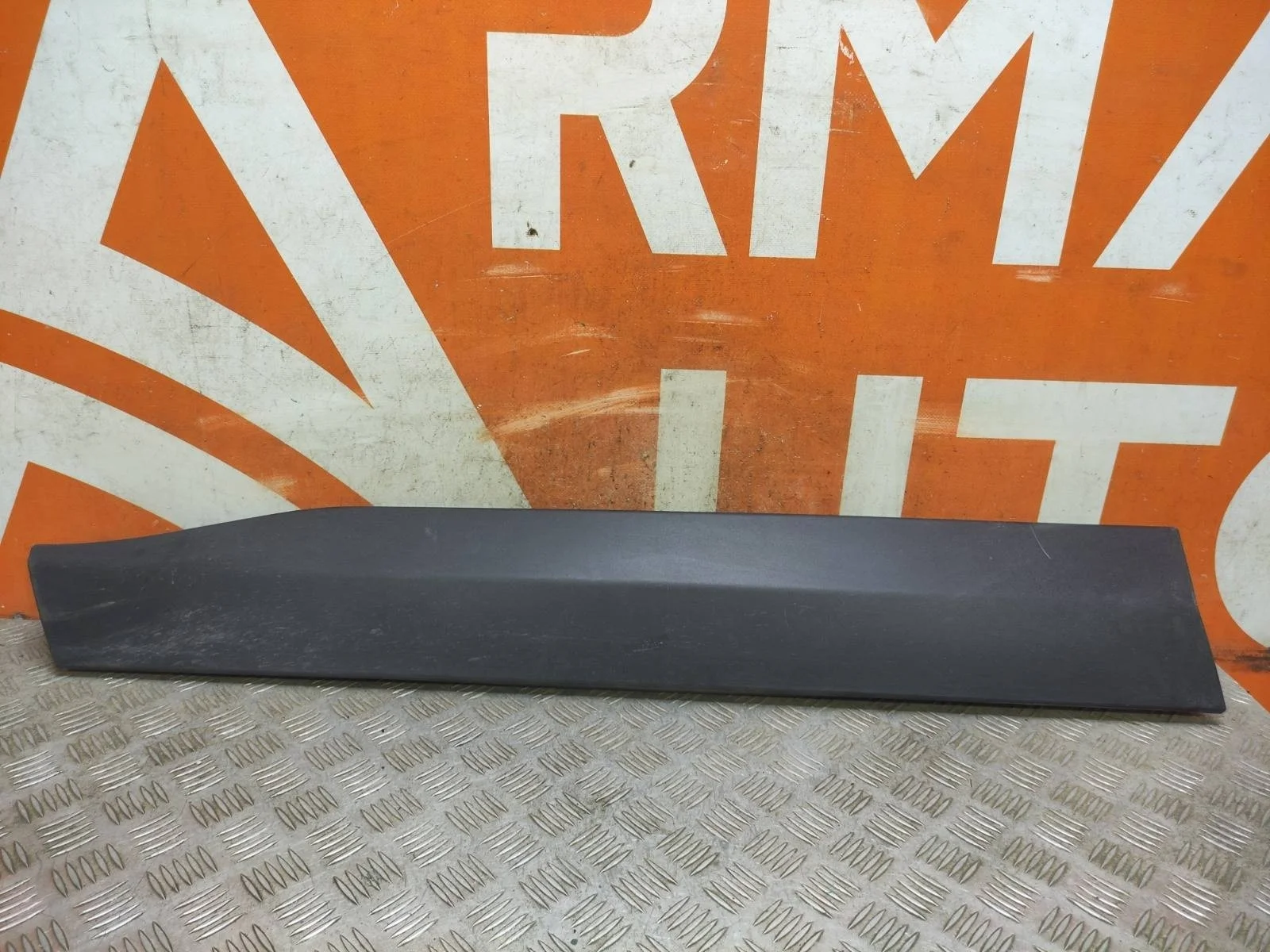 Молдинг двери Toyota RAV4 2018-нв 5 XA50