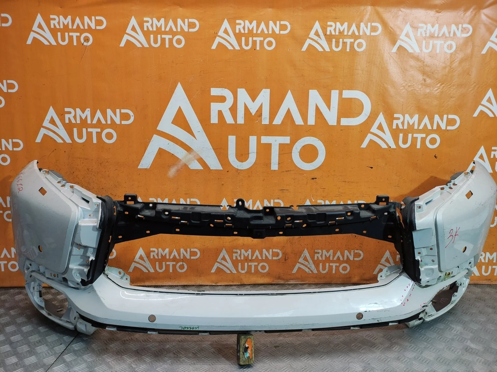 Бампер Mitsubishi Pajero Sport 2015-2021 3