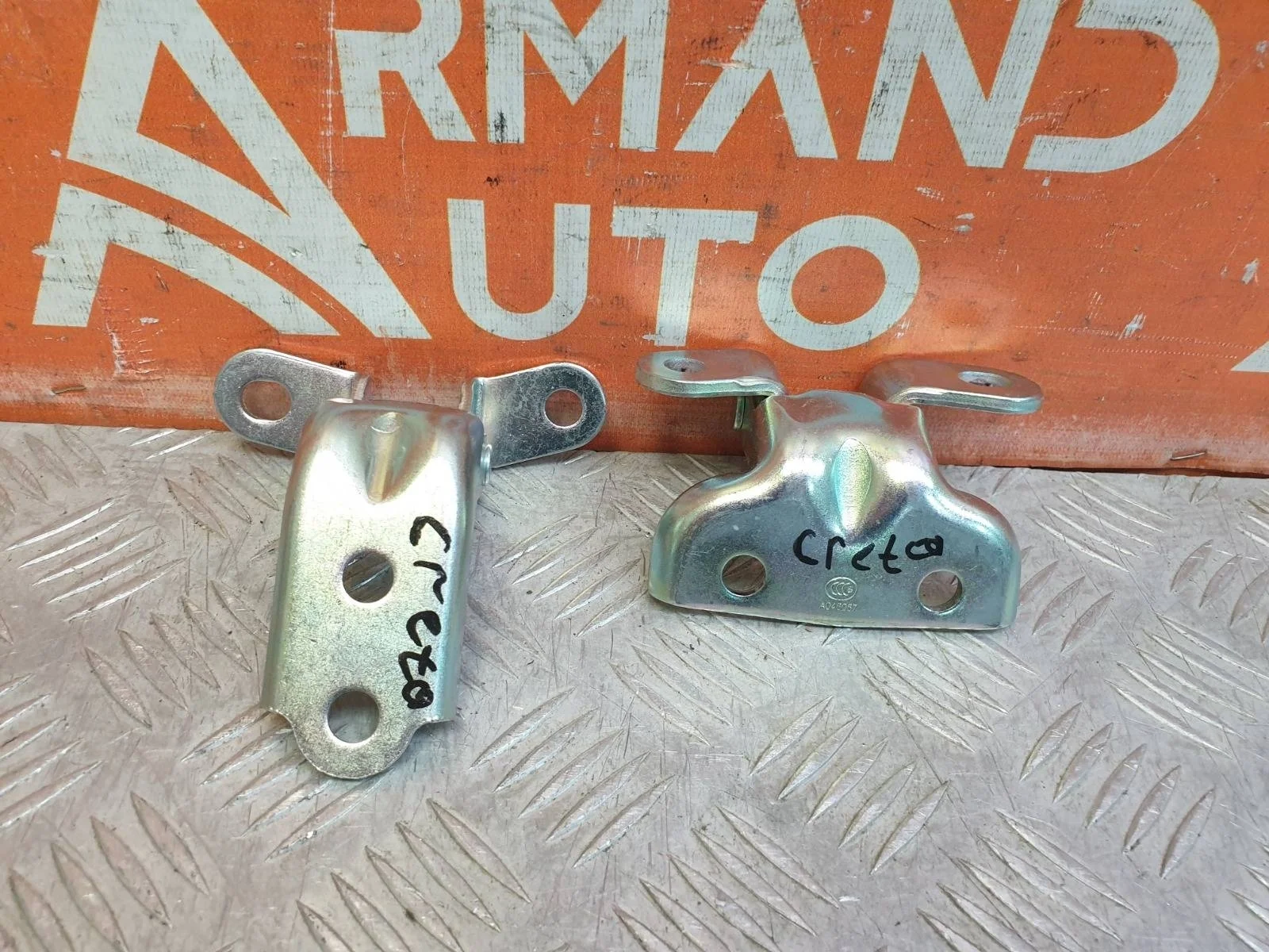 Петля двери нижняя Hyundai Solaris 2017-нв