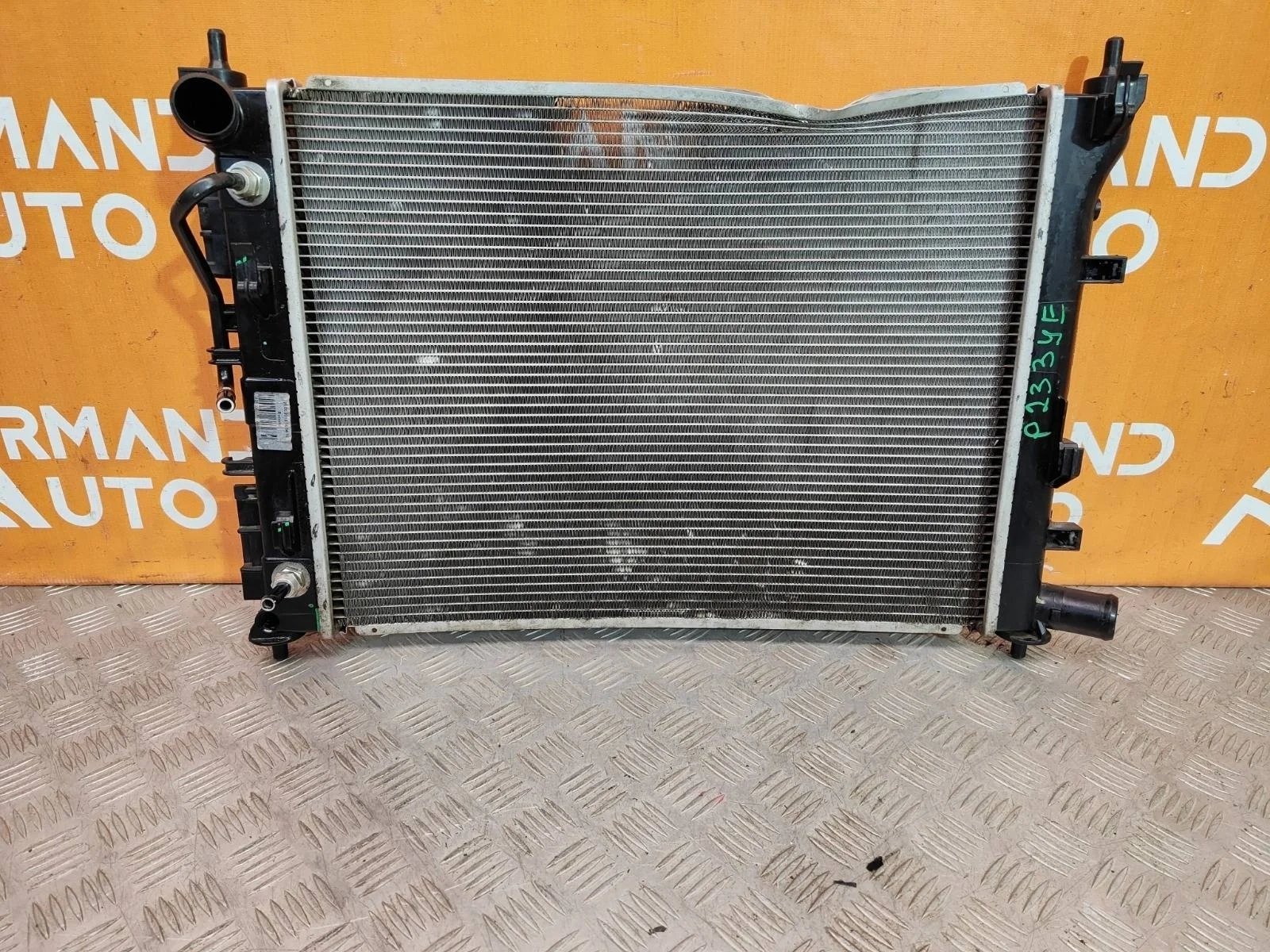 Радиатор двигателя (двс) Hyundai Solaris 2017-нв