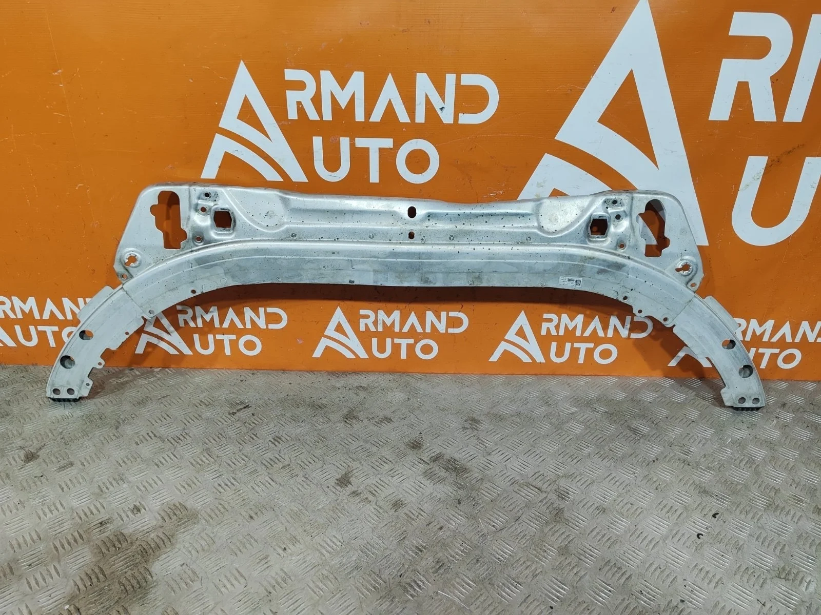 Панель передняя (суппорт радиатора) верхняя Mercedes -Class 2014-2021 W205