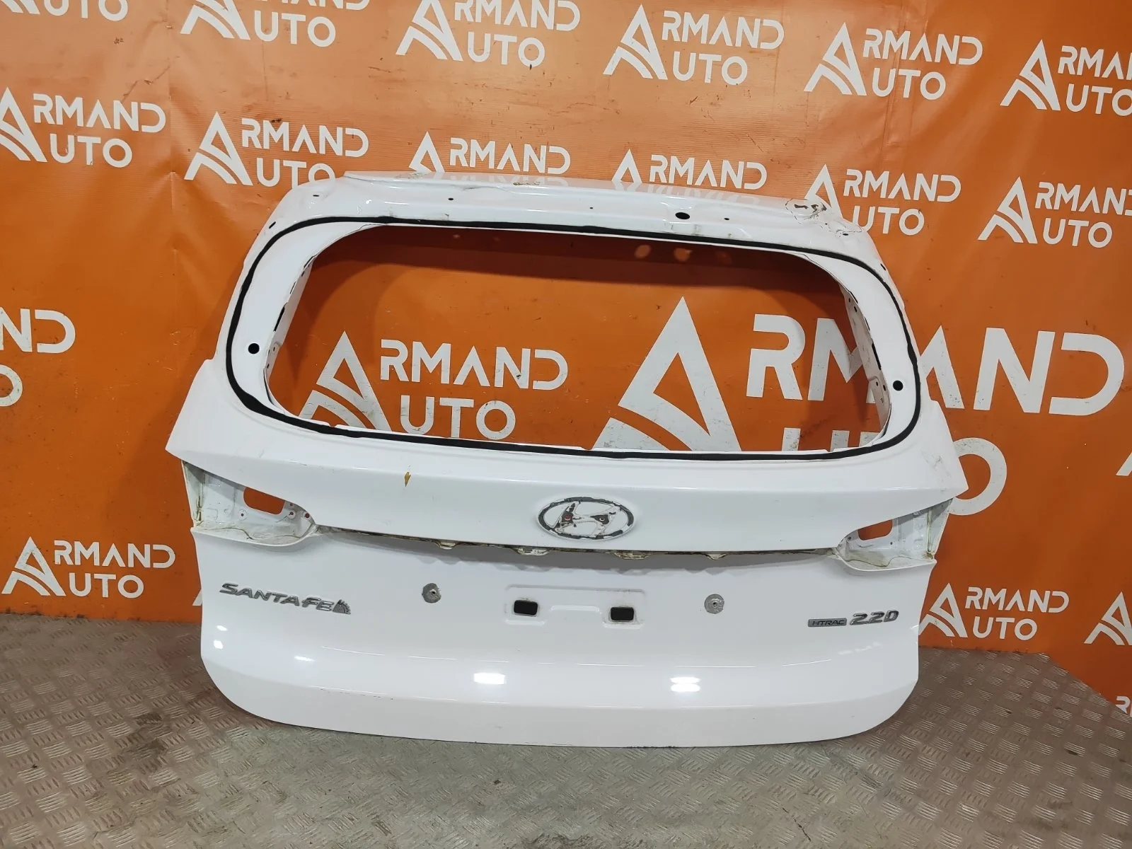 Дверь багажника Hyundai Santa Fe 2018-нв 4 TM