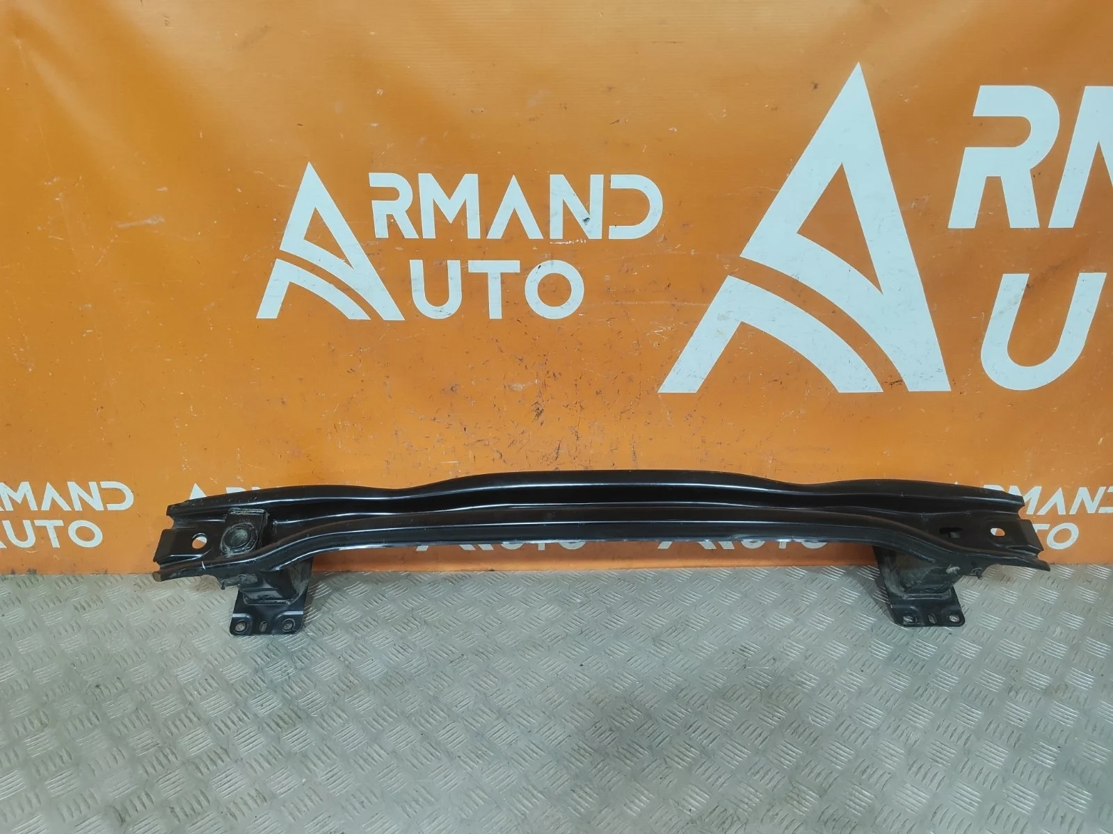 Усилитель бампера Volkswagen Tiguan 2016-нв