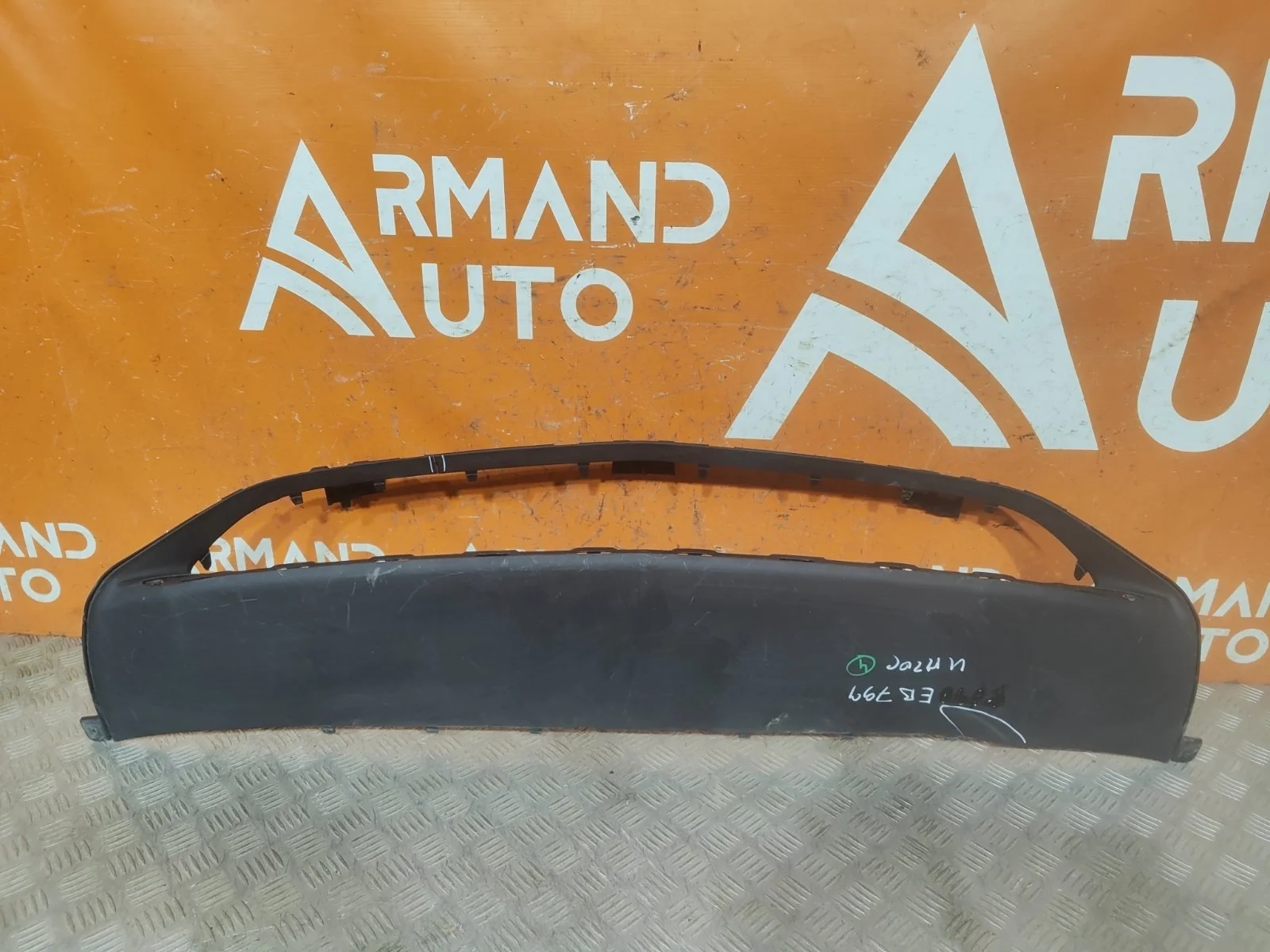 Накладка бампера Mercedes GLE-Class 2018-нв V167