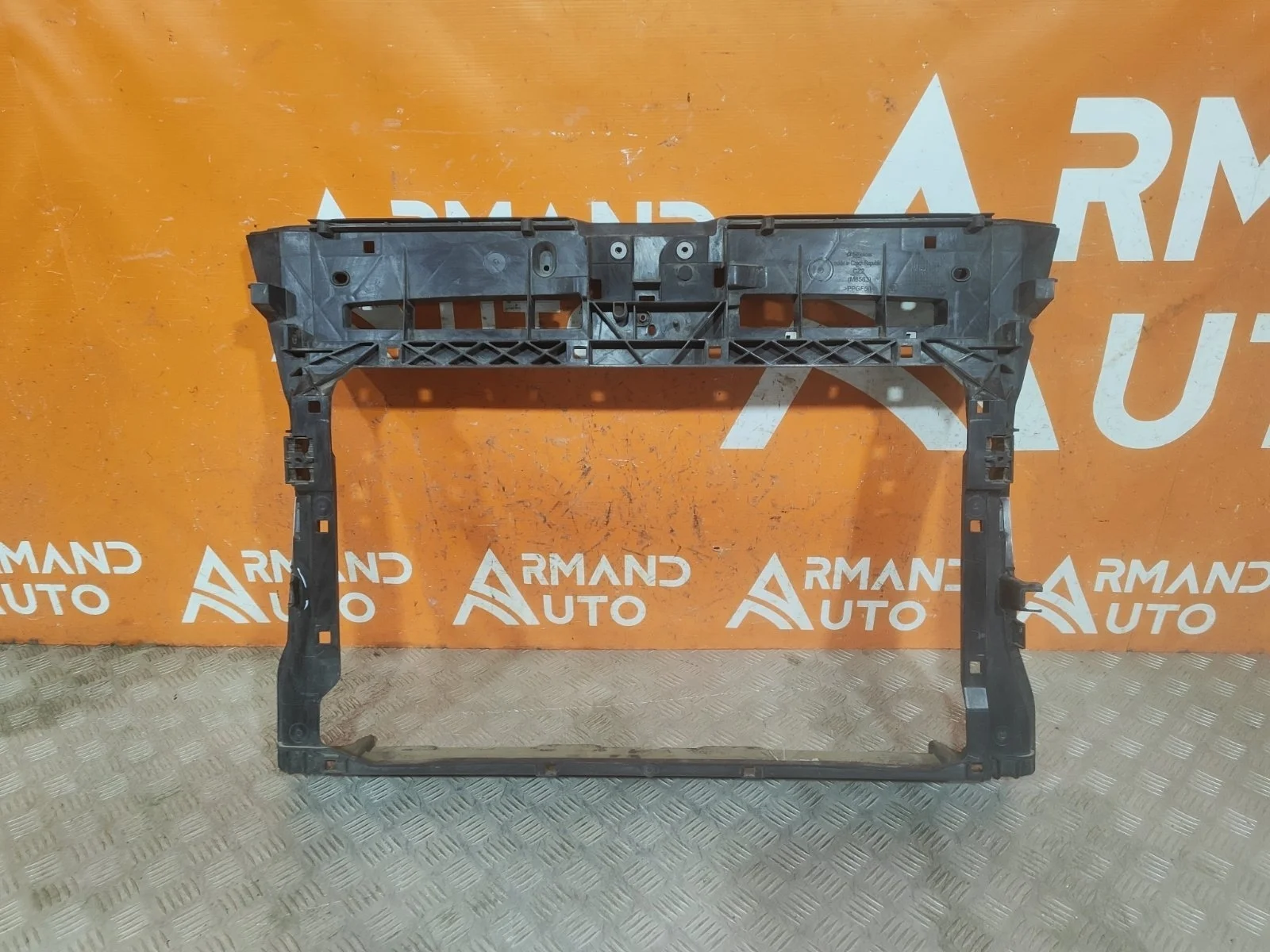 Панель передняя (суппорт радиатора) Skoda Karoq 2017-нв