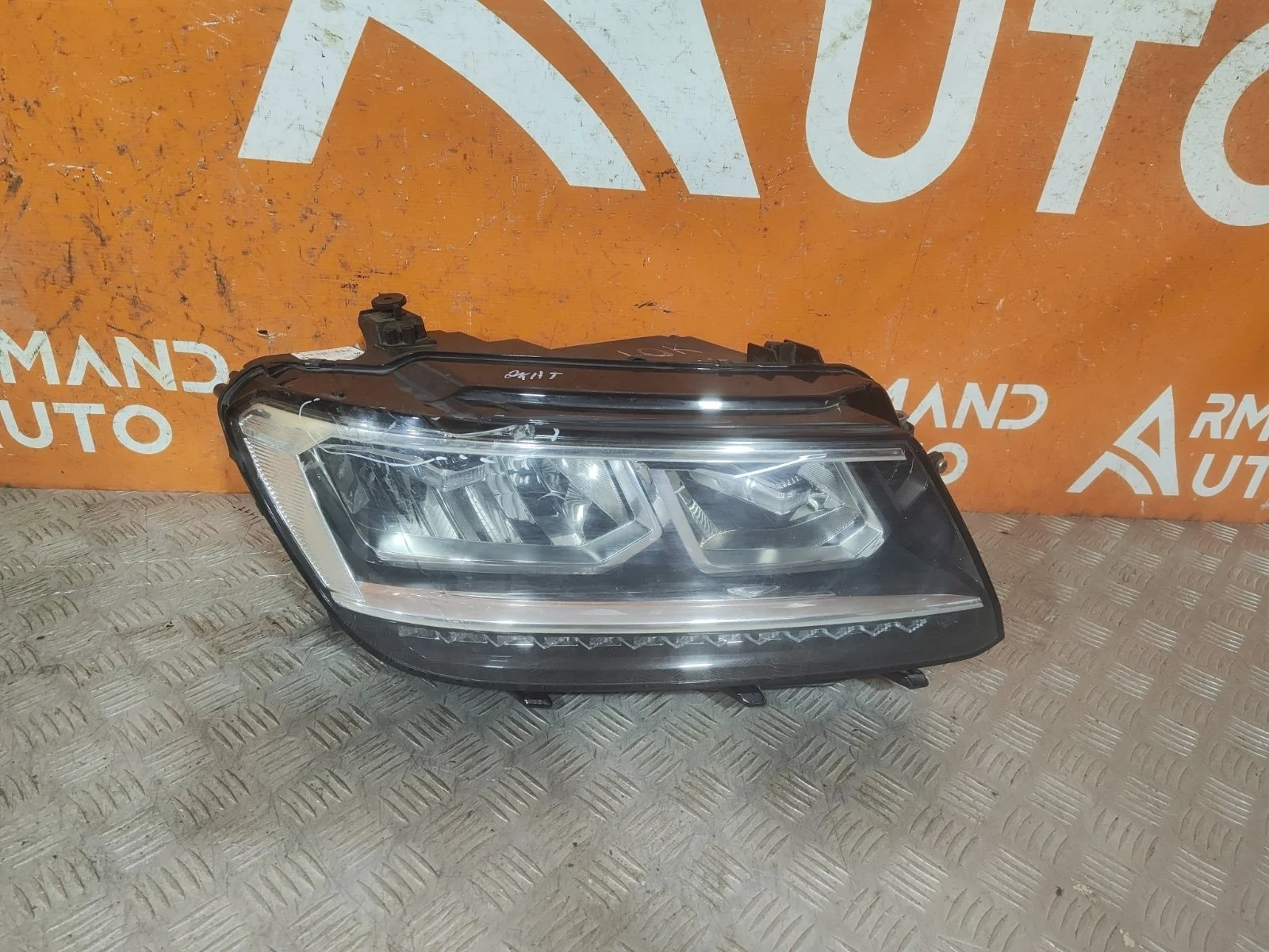 Фара Volkswagen Tiguan 2016-нв