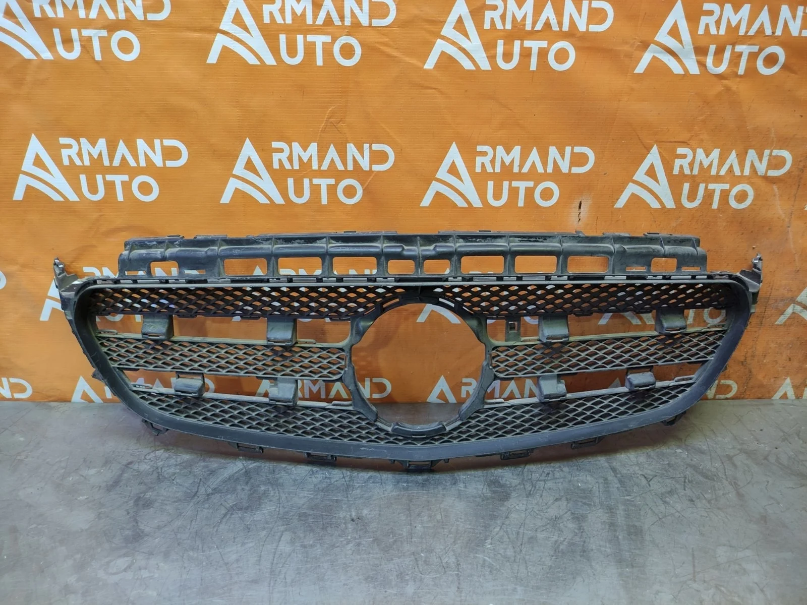 Решетка радиатора Mercedes -Class 2016-2020 W213, S213