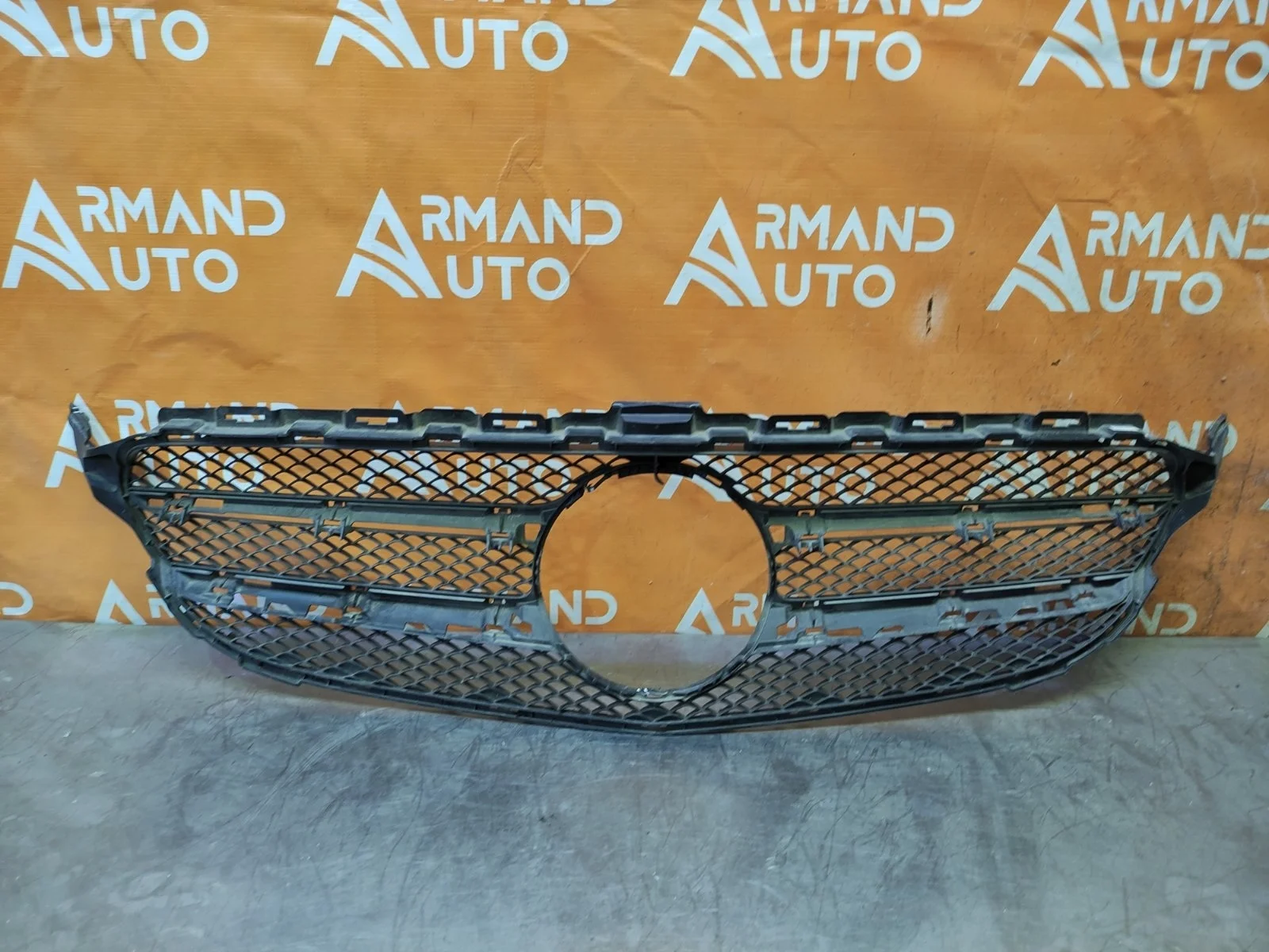 Решетка радиатора Mercedes -Class 2014-2021 W205