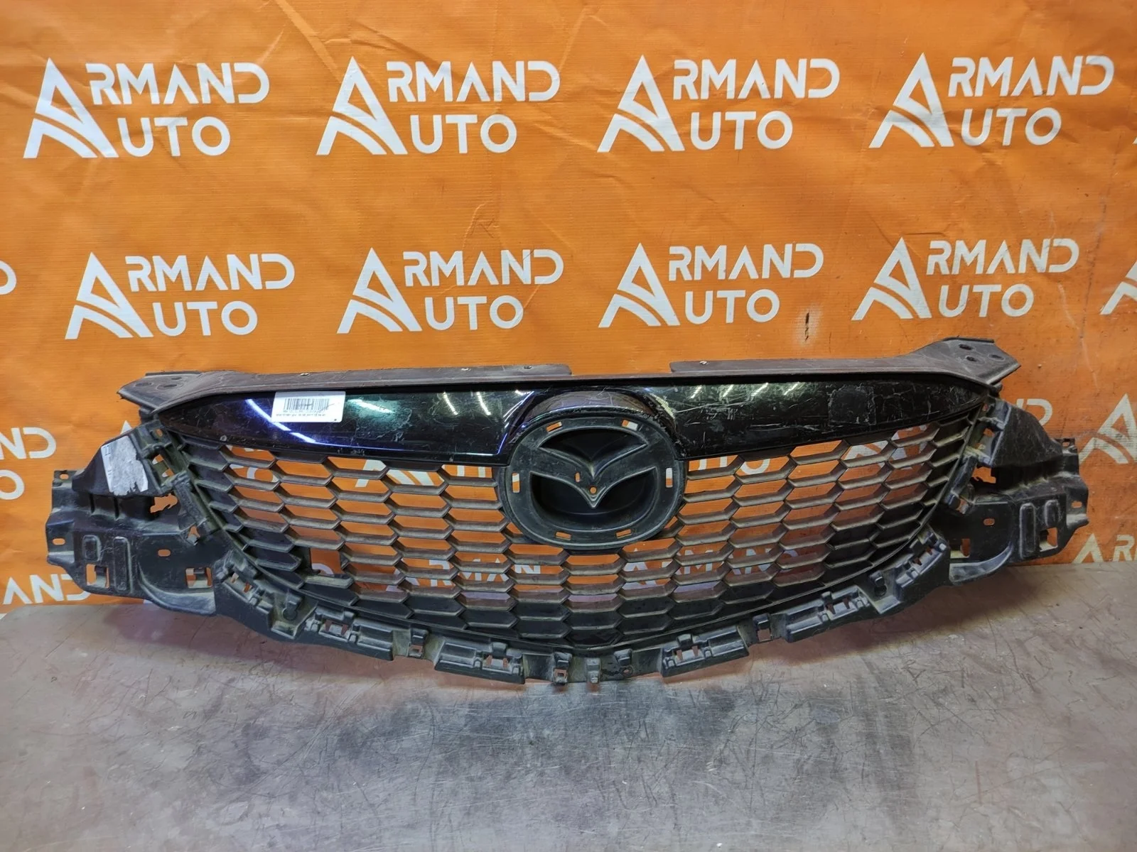 Решетка радиатора Mazda CX-5 2011-2015