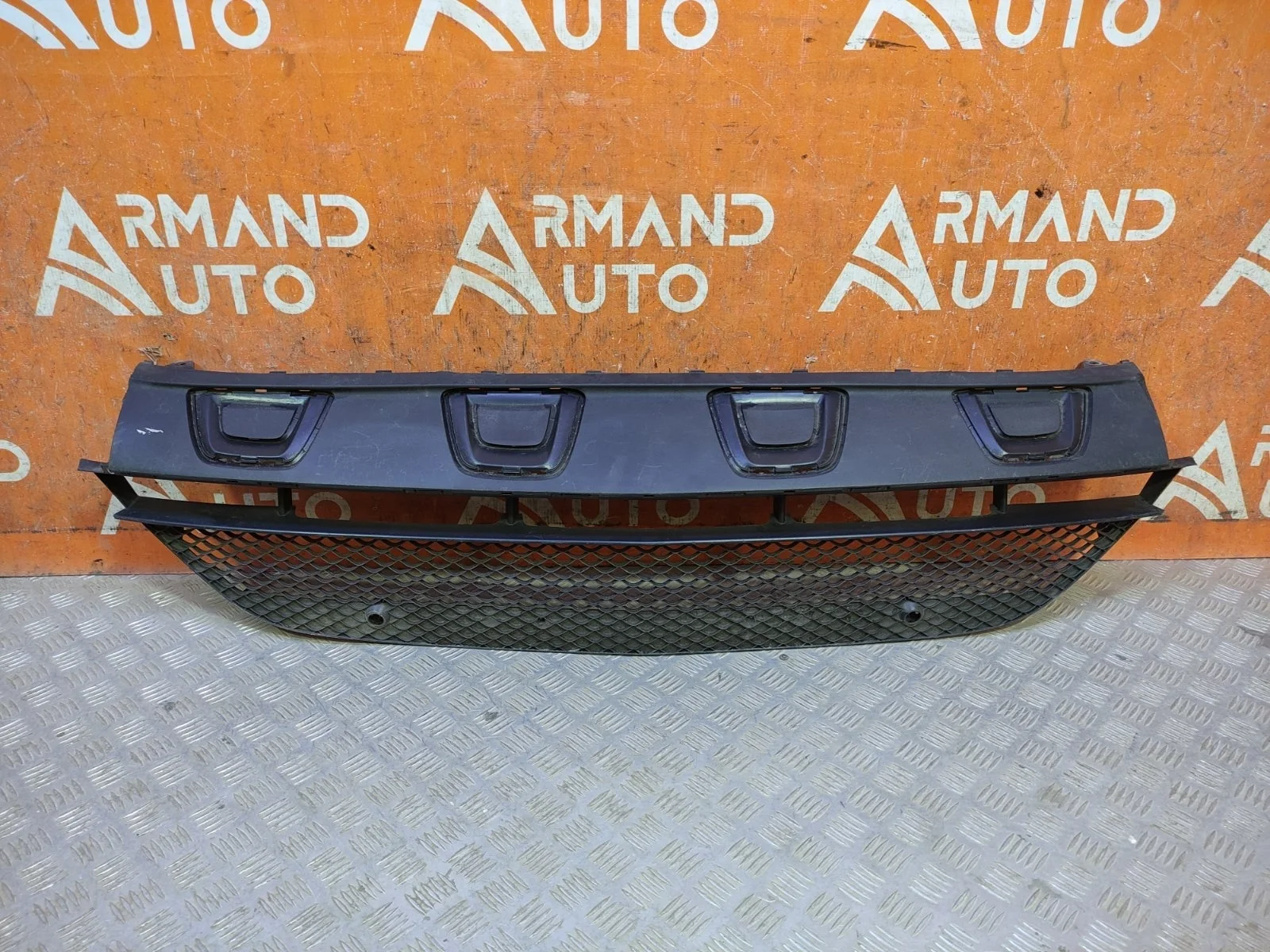 Решетка бампера Mercedes GLC-Class 2015-2019 X253