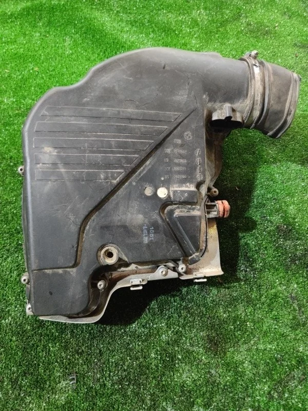 Корпус воздушного фильтра BMW 750iX 2013 F02