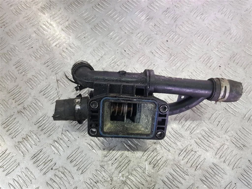 Корпус термостата Citroen Berlingo I рестайлинг (