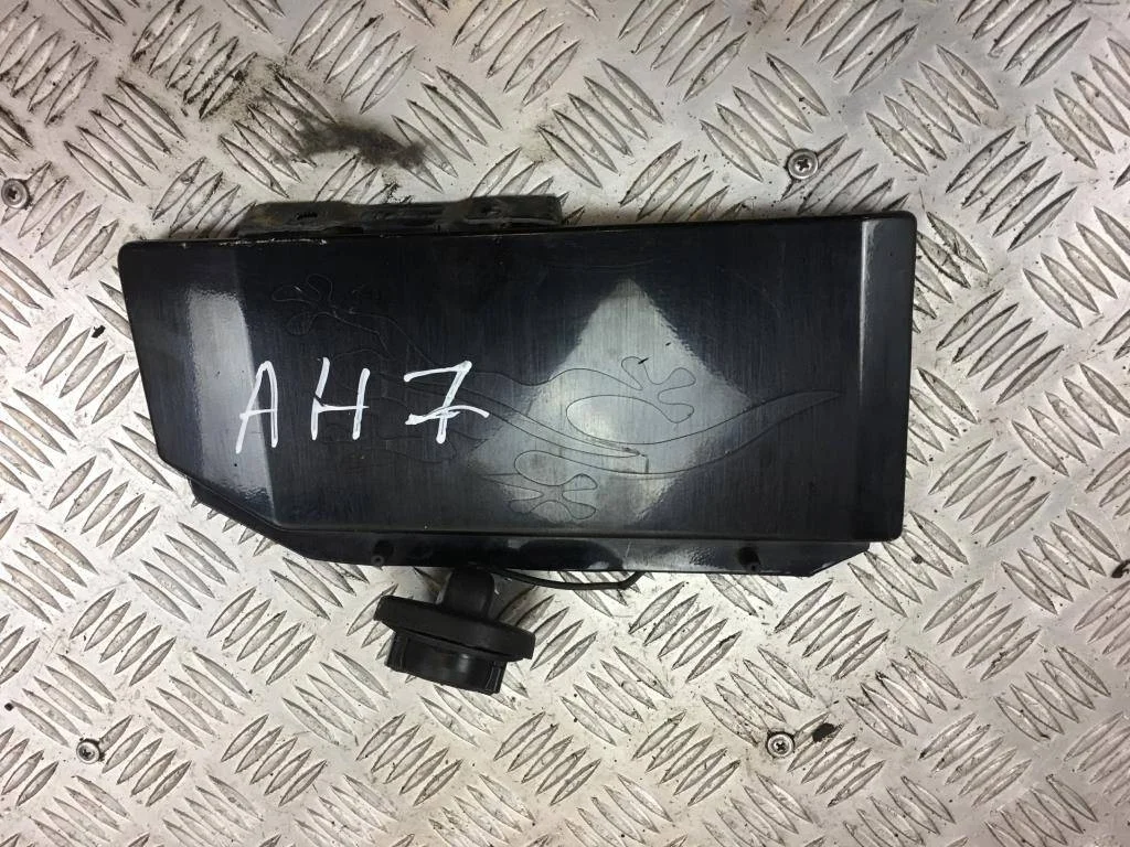 Лючок бензобака Volkswagen Crafter I (2006—2011)