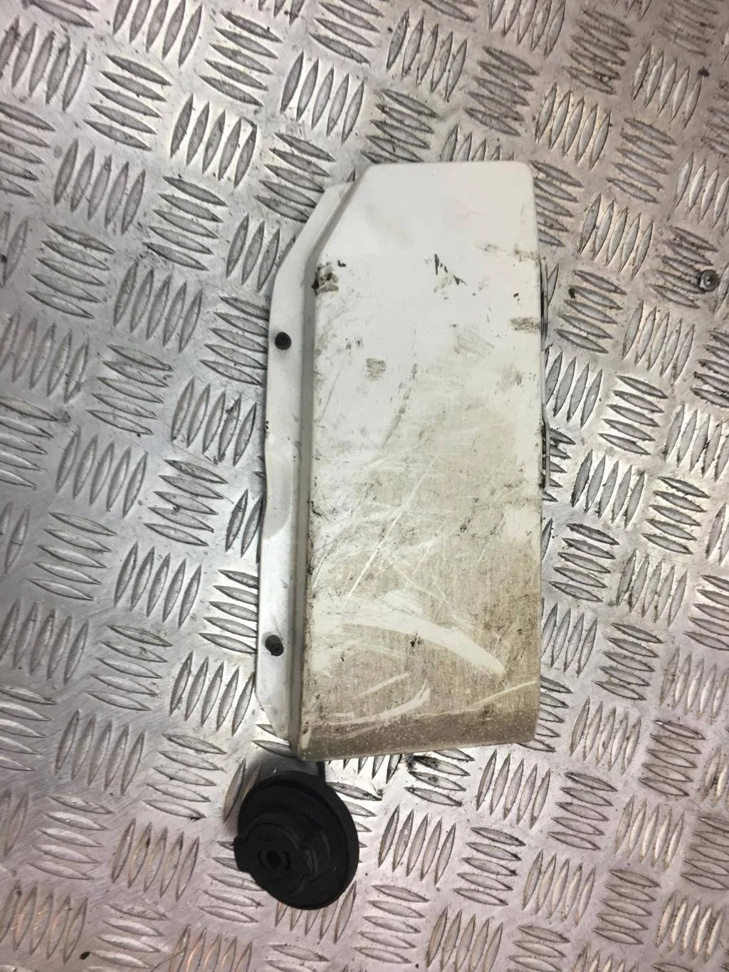 Лючок бензобака Volkswagen Crafter I (2006—2011)