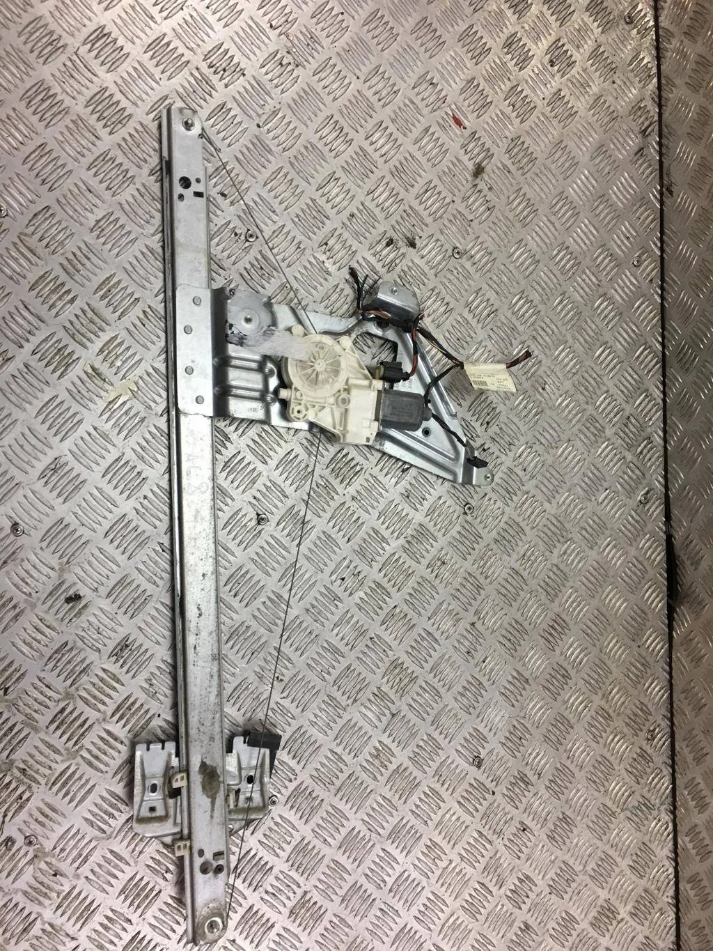 Стеклоподъемник передний левый MERCEDES-BENZ Spri