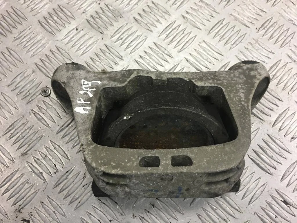 Подушка двигателя (Опора ДВС) FORD Tourneo Connec