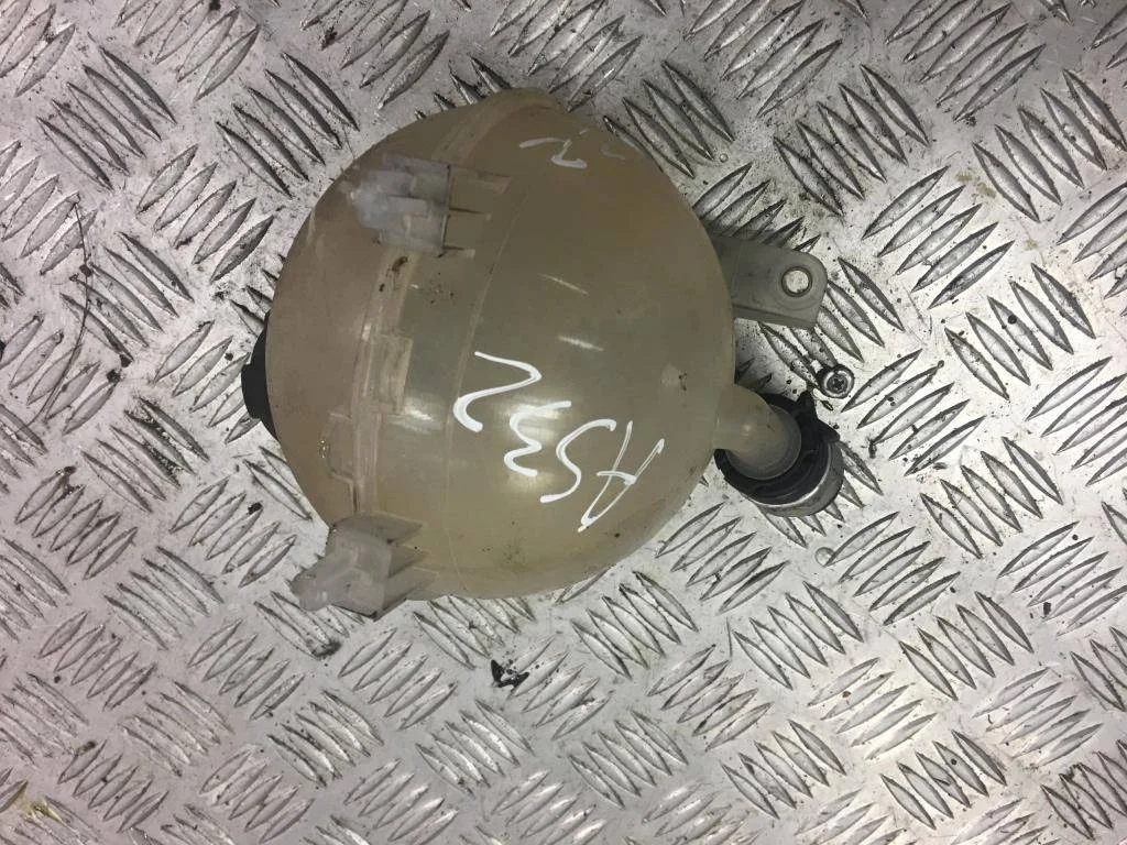 Бачок расширительный Citroen Berlingo II (2008—20