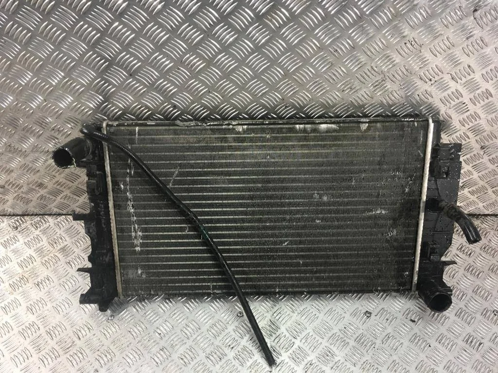 Радиатор основной Volkswagen Crafter I (2006—2011)