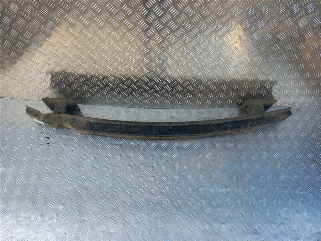 Усилитель бампера передний Volkswagen Caddy III (