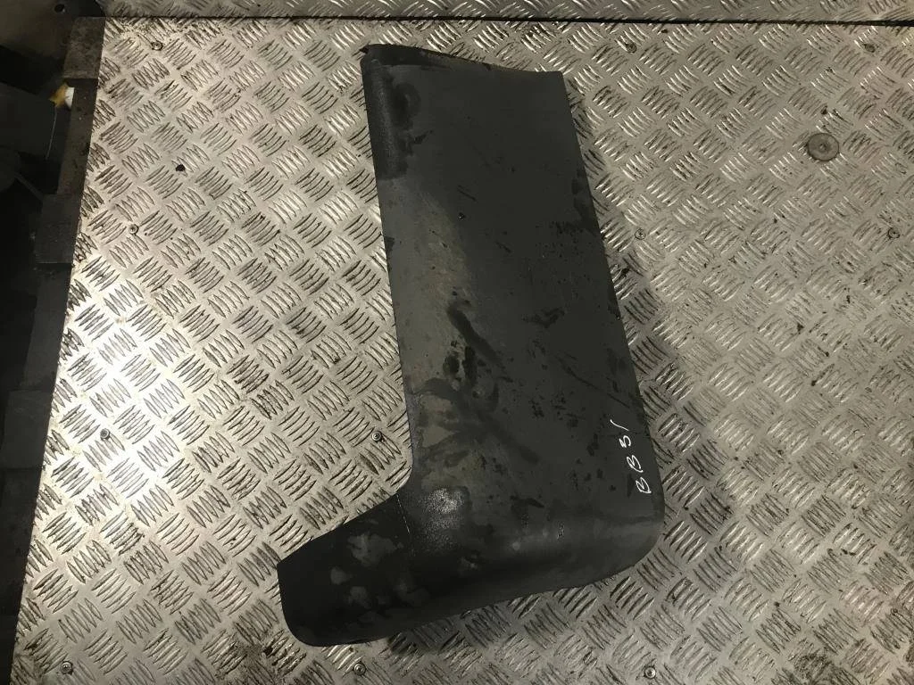 Клык заднего бампера левый FORD Transit VII (2006