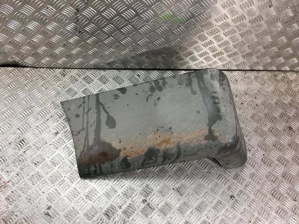 Клык заднего бампера левый FORD Transit VII (2006