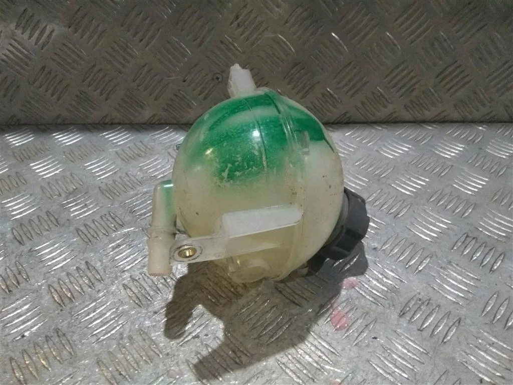 Бачок расширительный Peugeot Partner II рестайлин