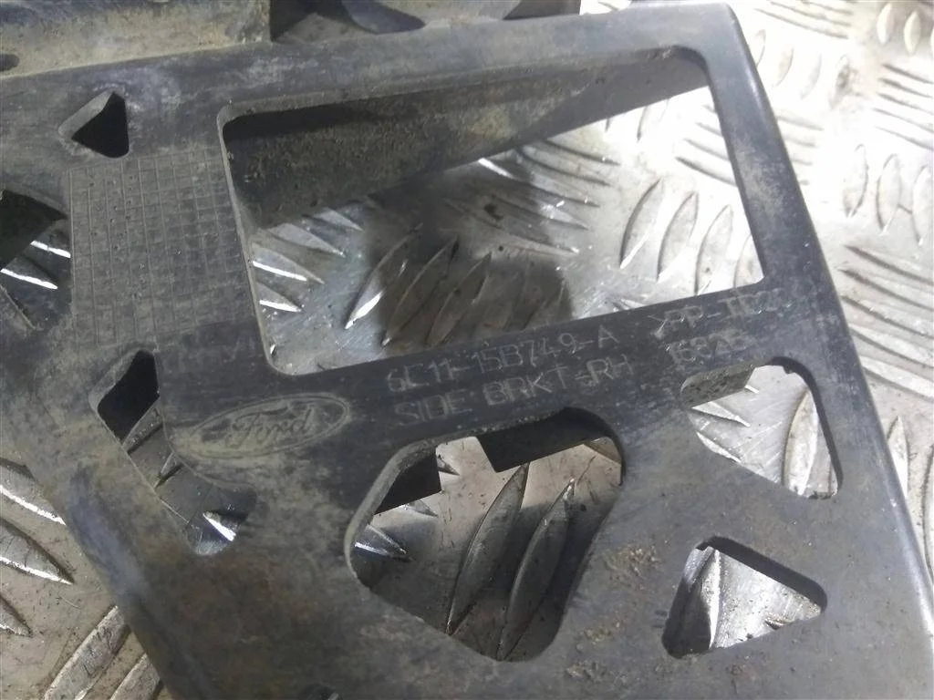 Кронштейн бампера передний FORD Transit VII (2006