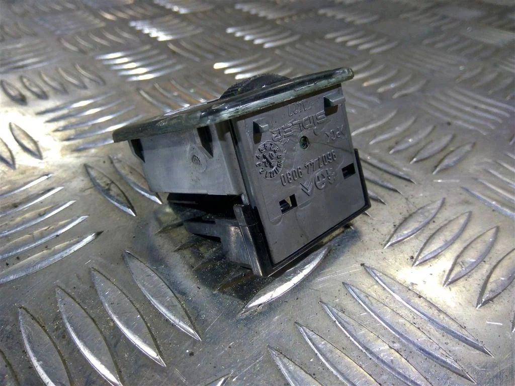 Плафон салонный Peugeot Partner I рестайлинг (200