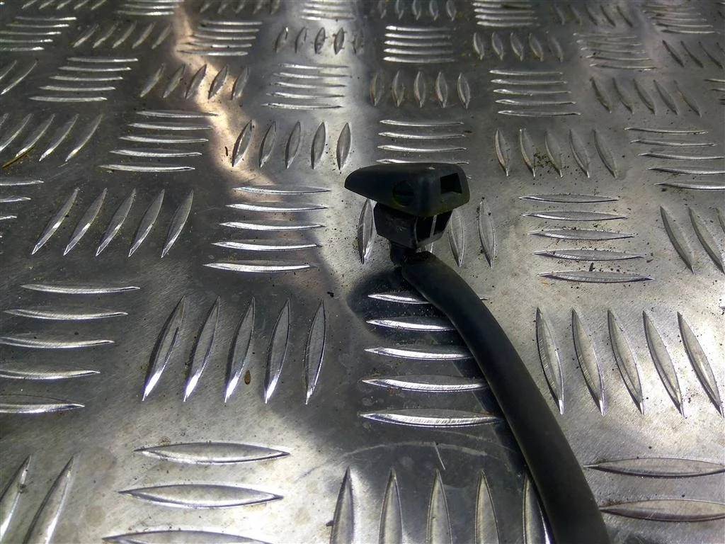 Форсунка омывателя Fiat Doblo I рестайлинг (2005—