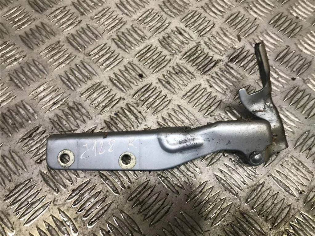 Петля капота правая Fiat Doblo I рестайлинг (2005