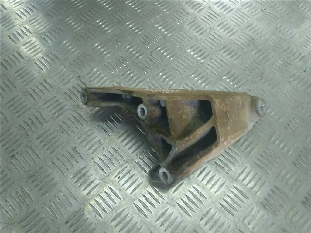 Кронштейн двигателя (ДВС) Volkswagen Crafter I (2