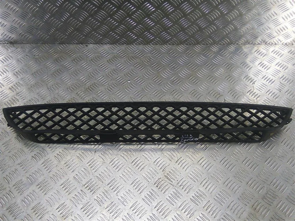 Решетка бампера MERCEDES-BENZ Sprinter W906 (2006